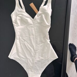 Skims Marble Plunge Bodysuit